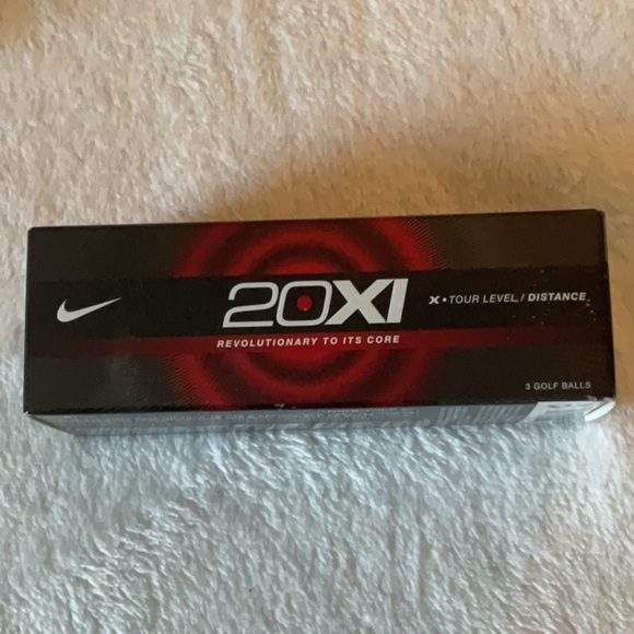 Titleist Velocity Golf Balls - White and Orange Packaging - Picture 3 of 5